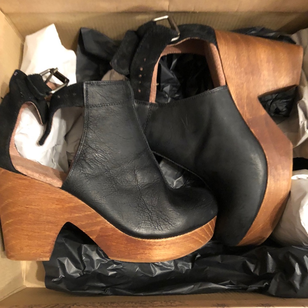 Free People Amber Orchard clogs